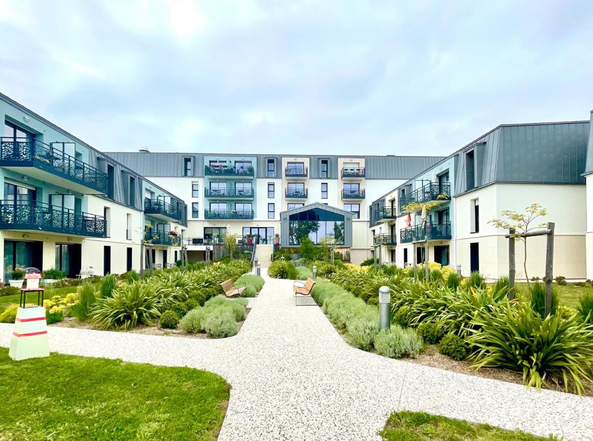 Domitys Les Fregates Aparthotel Les Sables-dʼOlonne Esterno foto